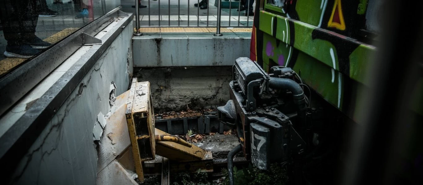 Βίντεο από τον εκτροχιασμό συρμού του Ηλεκτρικού στην Κηφισιά